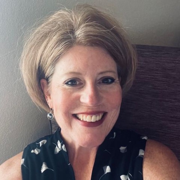 Meet your Posher, Cyndi - Picture 1 of 1